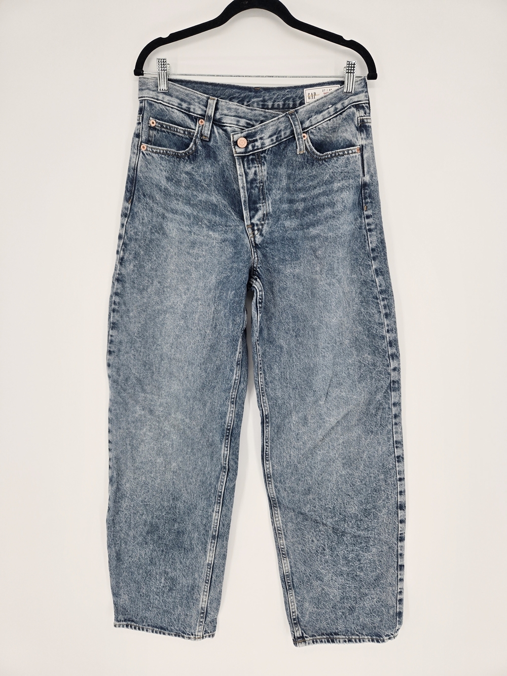 NWOT Gap high rise crossover barrel Jean Light Wash 27 4 - Picture 2 of 11